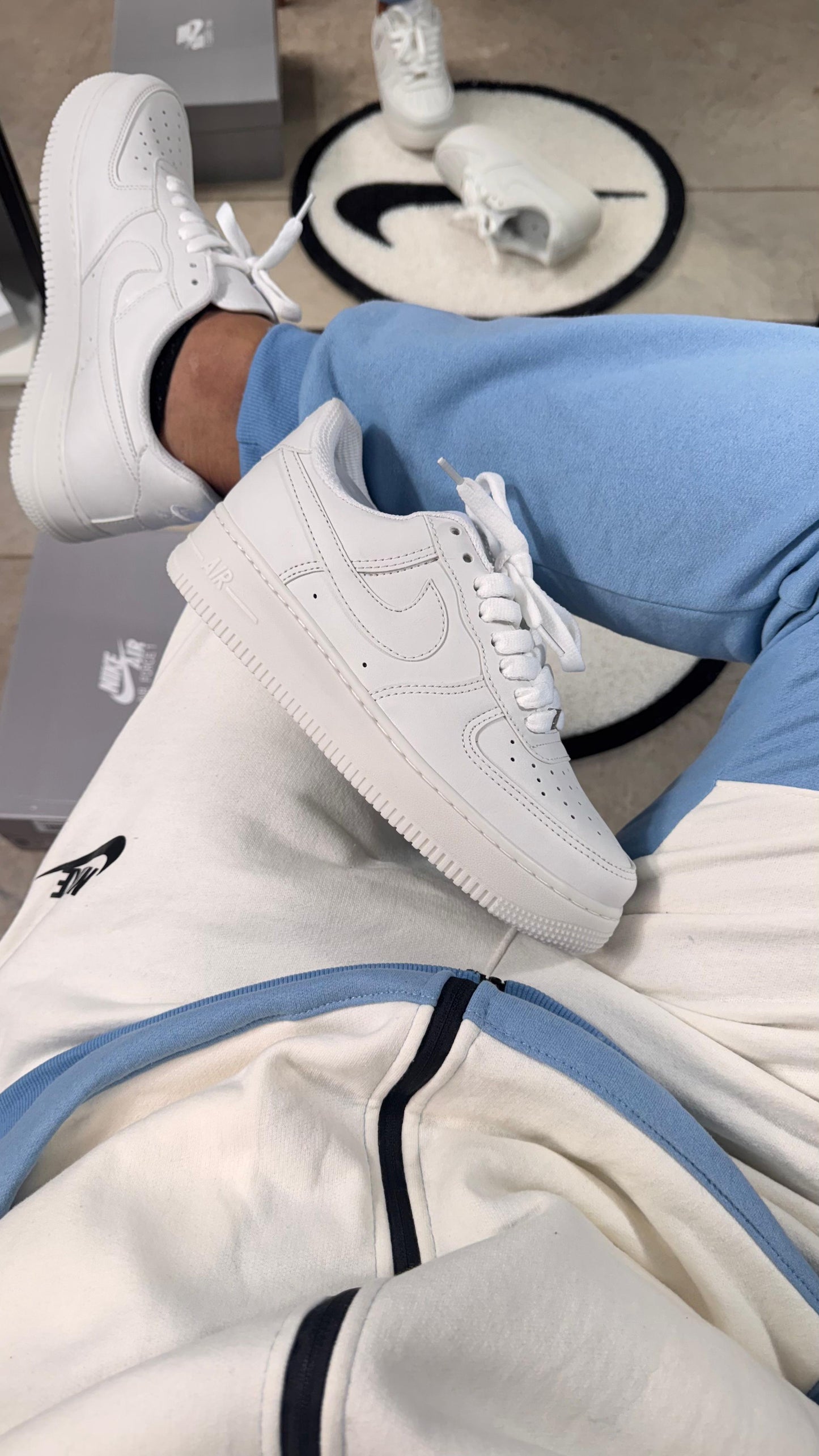 Tênis Nike Air Force 1 Branco Luxo – Estilo atemporal com acabamento premium