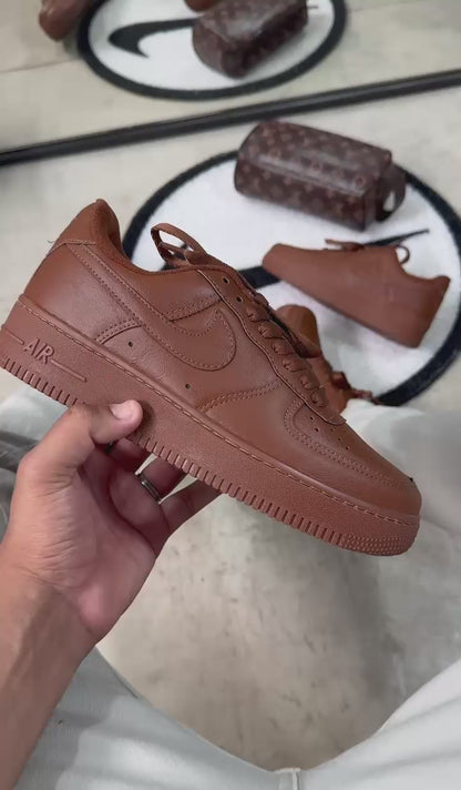 Tênis Air Force Luxo Cacau – Design premium com acabamento rico em detalhes